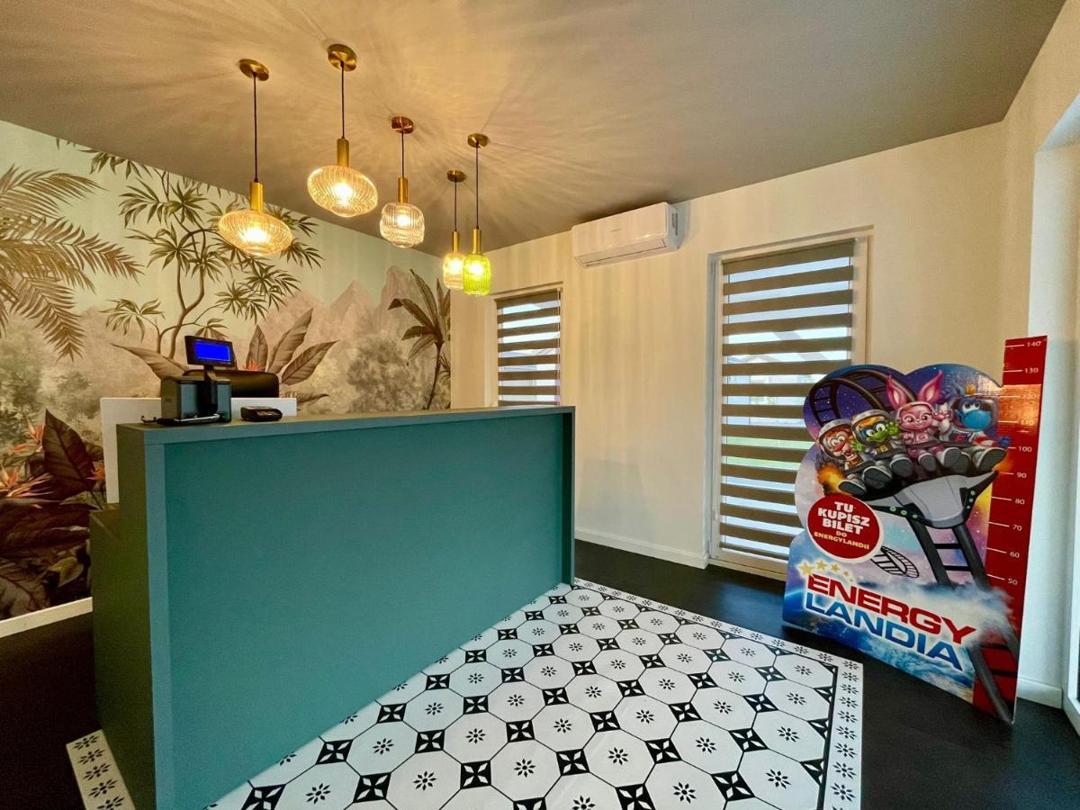 Scandi Village Zator Bagian luar foto