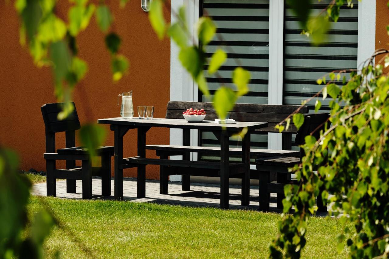 Scandi Village Zator Bagian luar foto