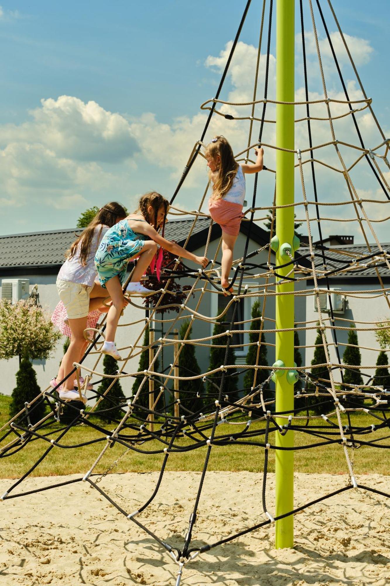 Scandi Village Zator Bagian luar foto