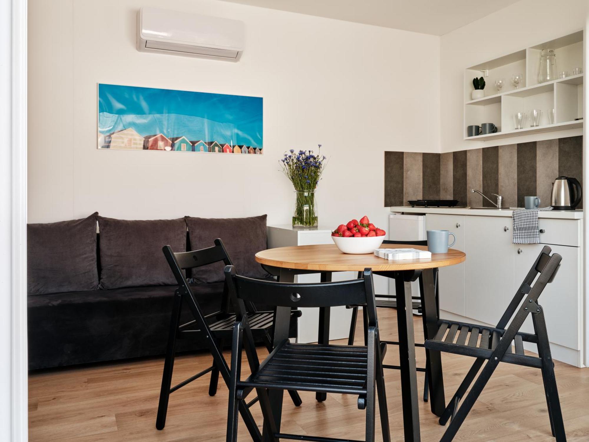 Scandi Village Zator Bagian luar foto